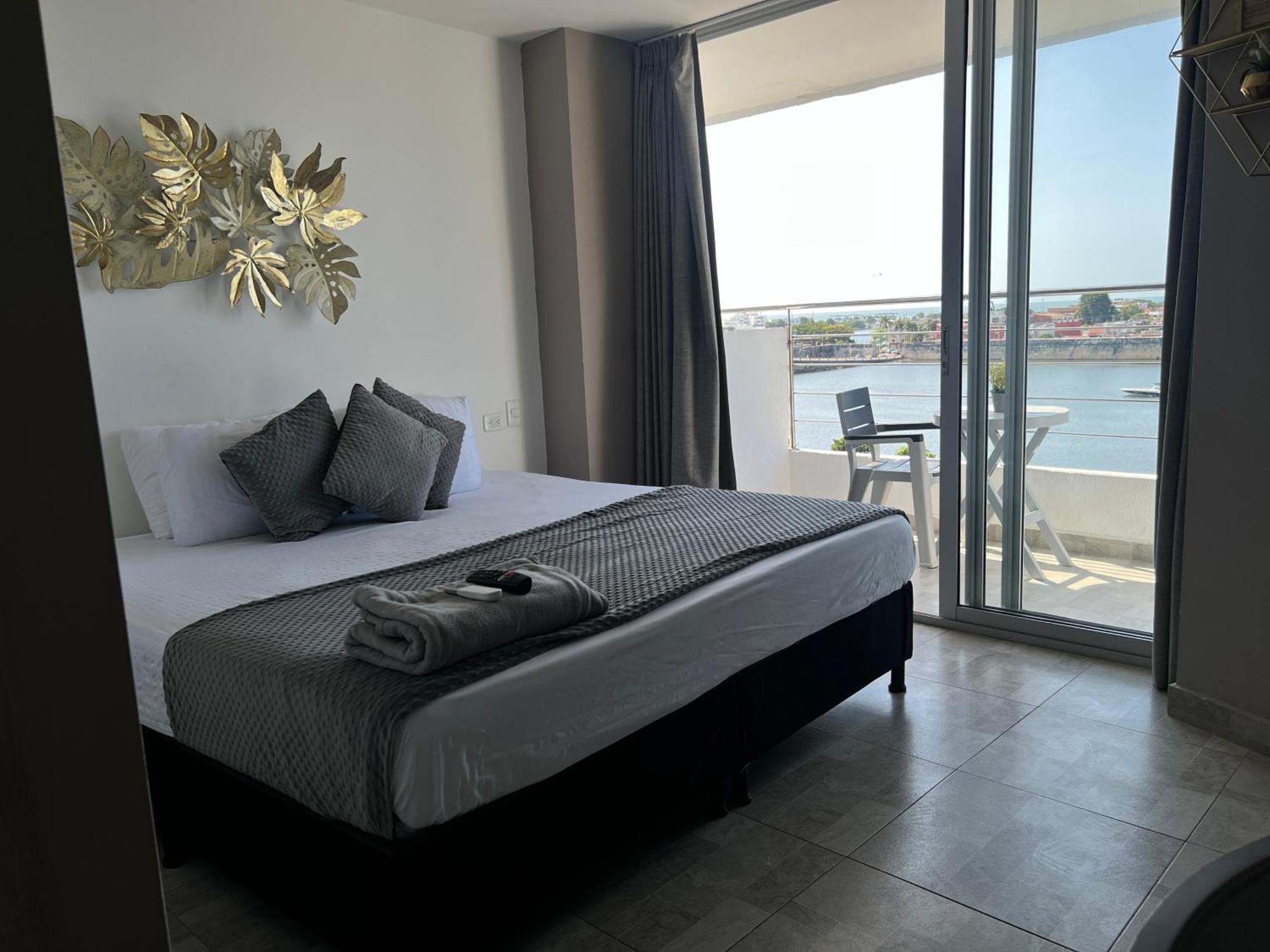Bahia 79 Apartasuites Cerca Al Centro Cartagena Exterior foto